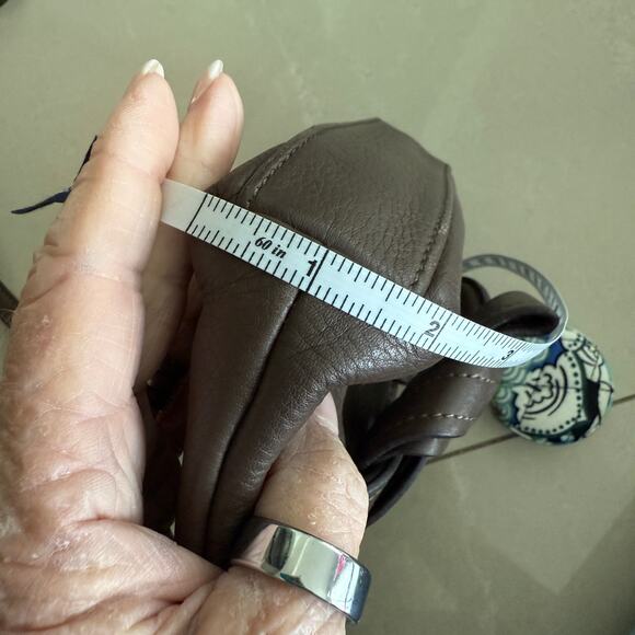 Sequoia Harmony Crossbody Purse - Soft Brown Leather, Zip Top - Picture 10 of 10